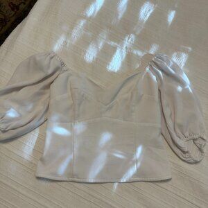 Abercrombie & Fitch Puff Sleeve Sweetheart Neck Cropped Blouse